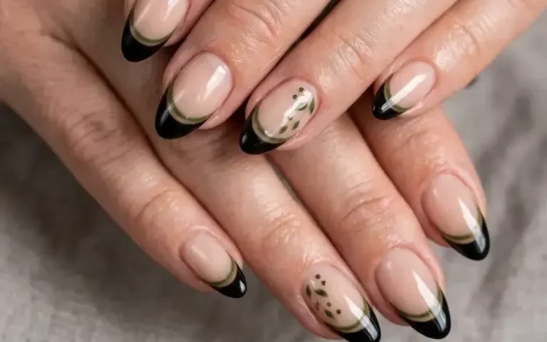 Classy Black French Tip Fall Nails