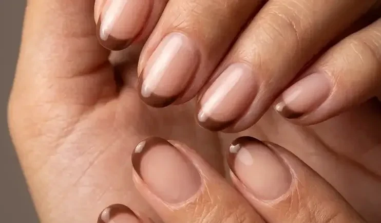Neutral Round Fall Nail Designs