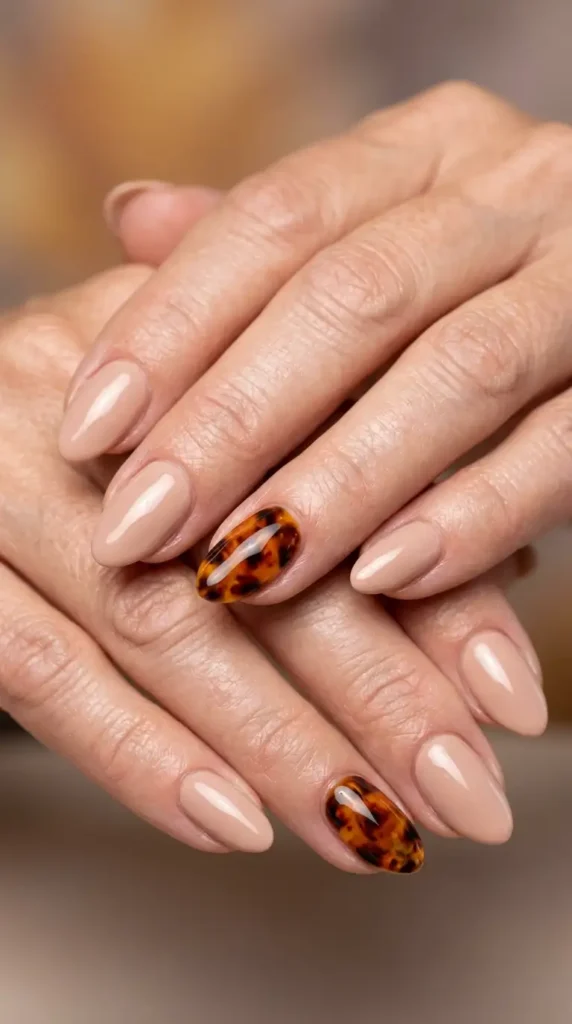 Nude Tortoiseshell Accent Nails