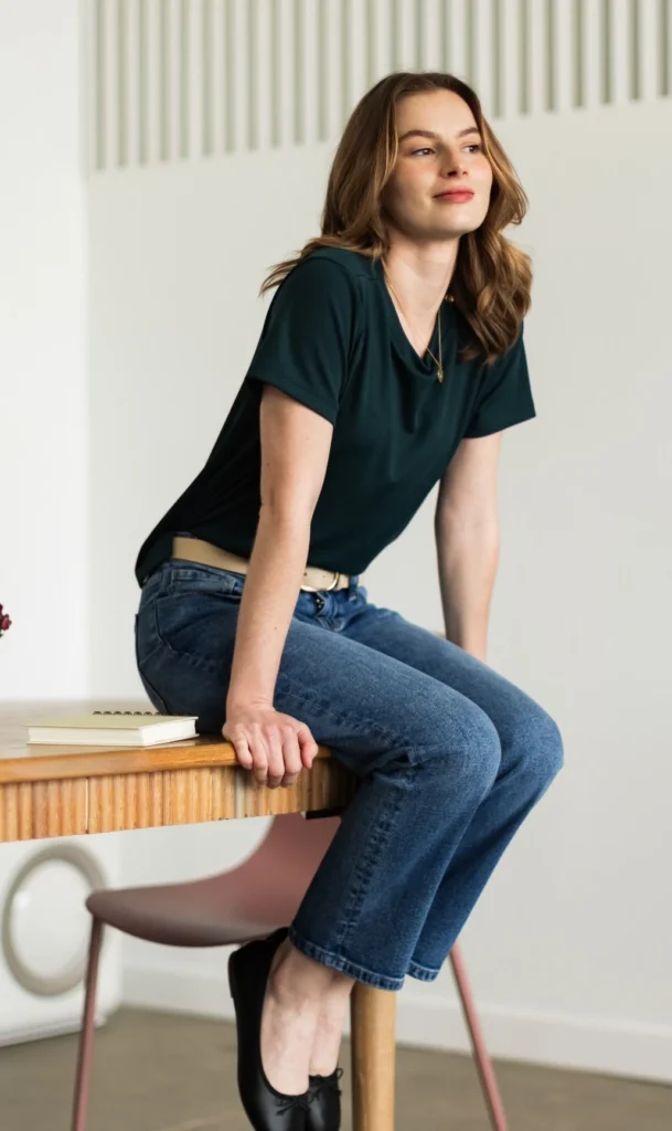 Well-Fitted Dark Wash Jeans