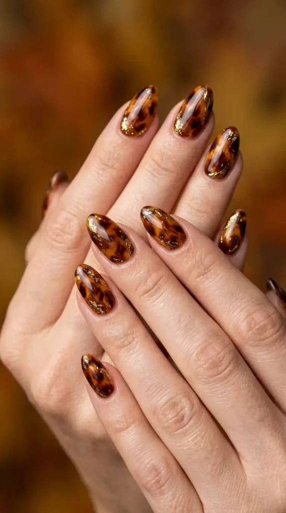 Tortoiseshell Chrome Accent Nails